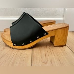 Maurice’s Black Slip On Block Heel Sammi Sandals